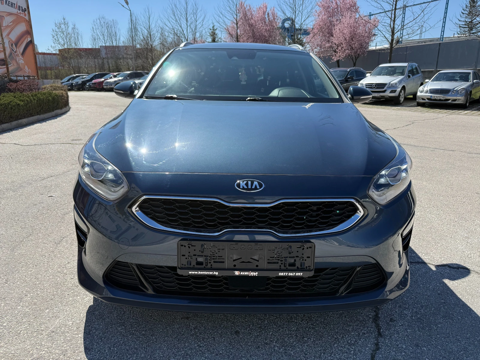 Kia Ceed, снимка 7 - Автомобили и джипове - 54131442