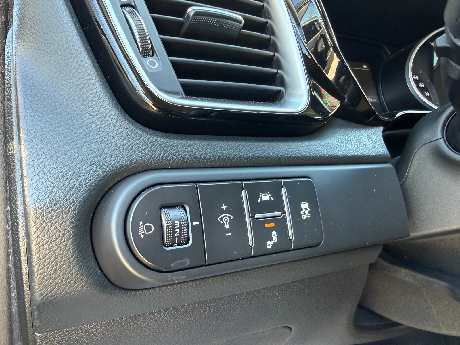 Kia Ceed, снимка 12 - Автомобили и джипове - 54131442