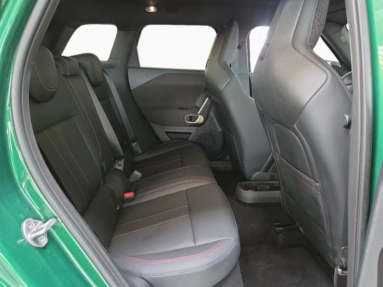 Mini Aceman SE JCW Trim XL Full Options, снимка 10 - Автомобили и джипове - 54145490