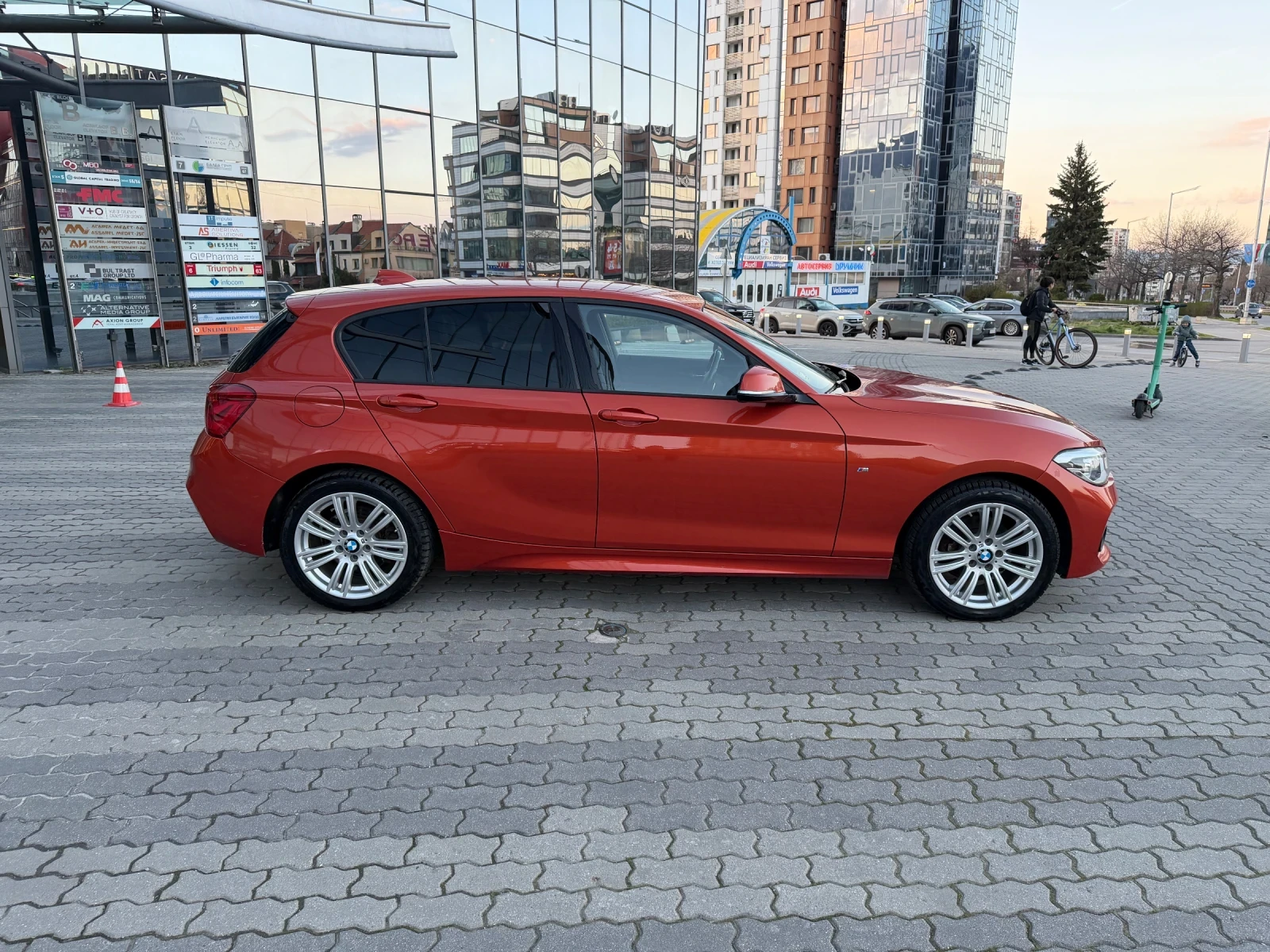 BMW 120 D 4x4 M-Sport FACELIFT 190к.с. 129х.км, снимка 4 - Автомобили и джипове - 54210325