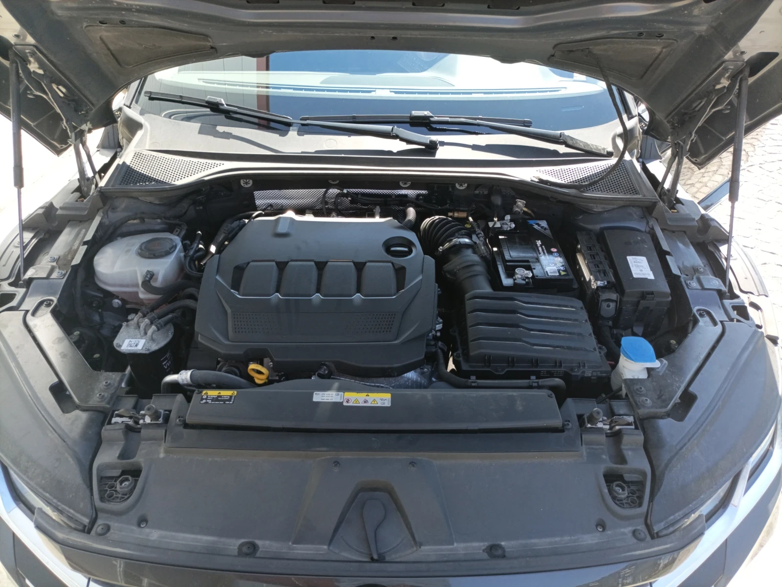 VW Arteon, снимка 12 - Автомобили и джипове - 54221357