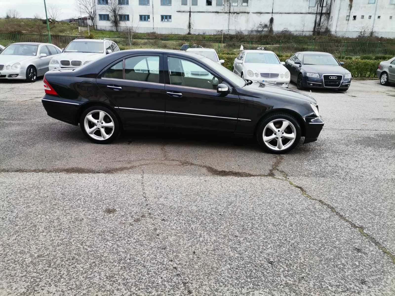 Mercedes-Benz C 220 Barter, снимка 3 - Автомобили и джипове - 54230938