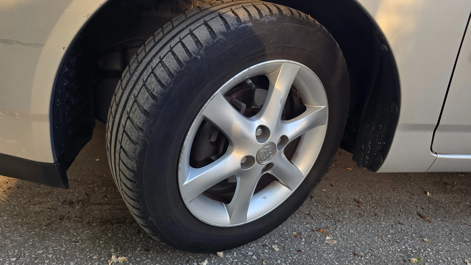 Toyota Corolla, снимка 17 - Автомобили и джипове - 54323628