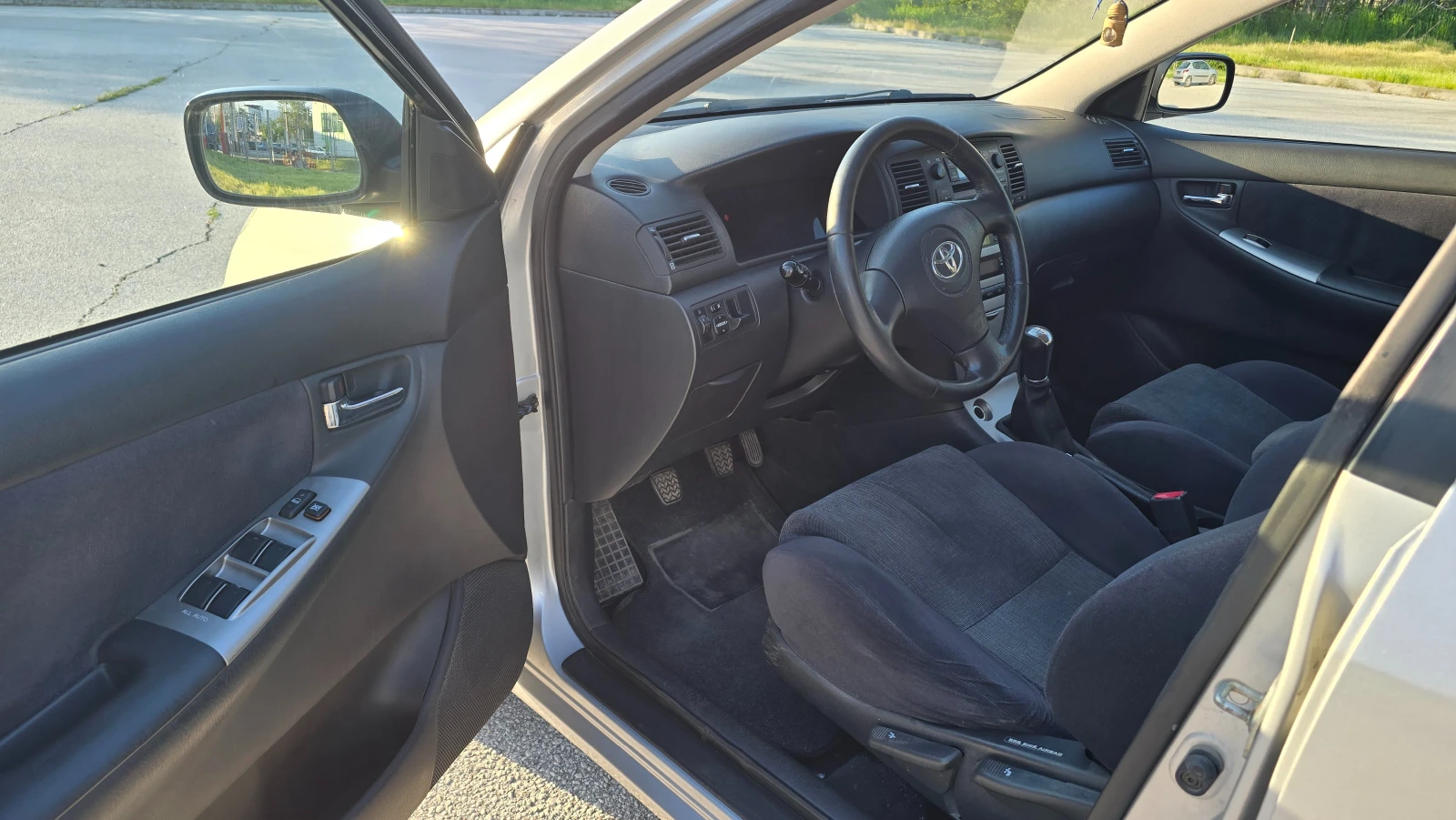 Toyota Corolla, снимка 8 - Автомобили и джипове - 54323628