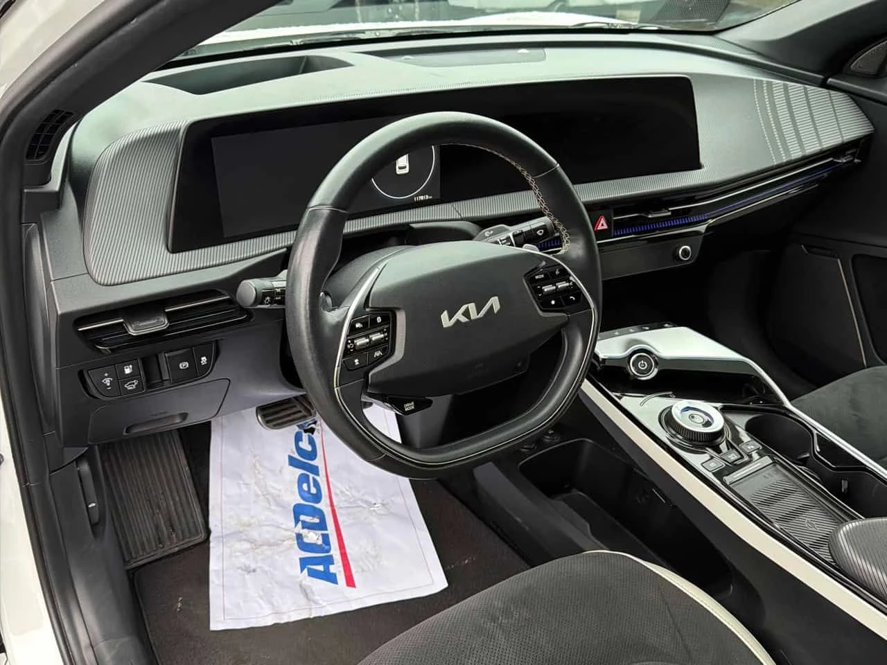 Kia EV6 LONG RANGE W/GT LINE PKG 2/CARFAX/Подгрев/Пано/4х4, снимка 7 - Автомобили и джипове - 54334697