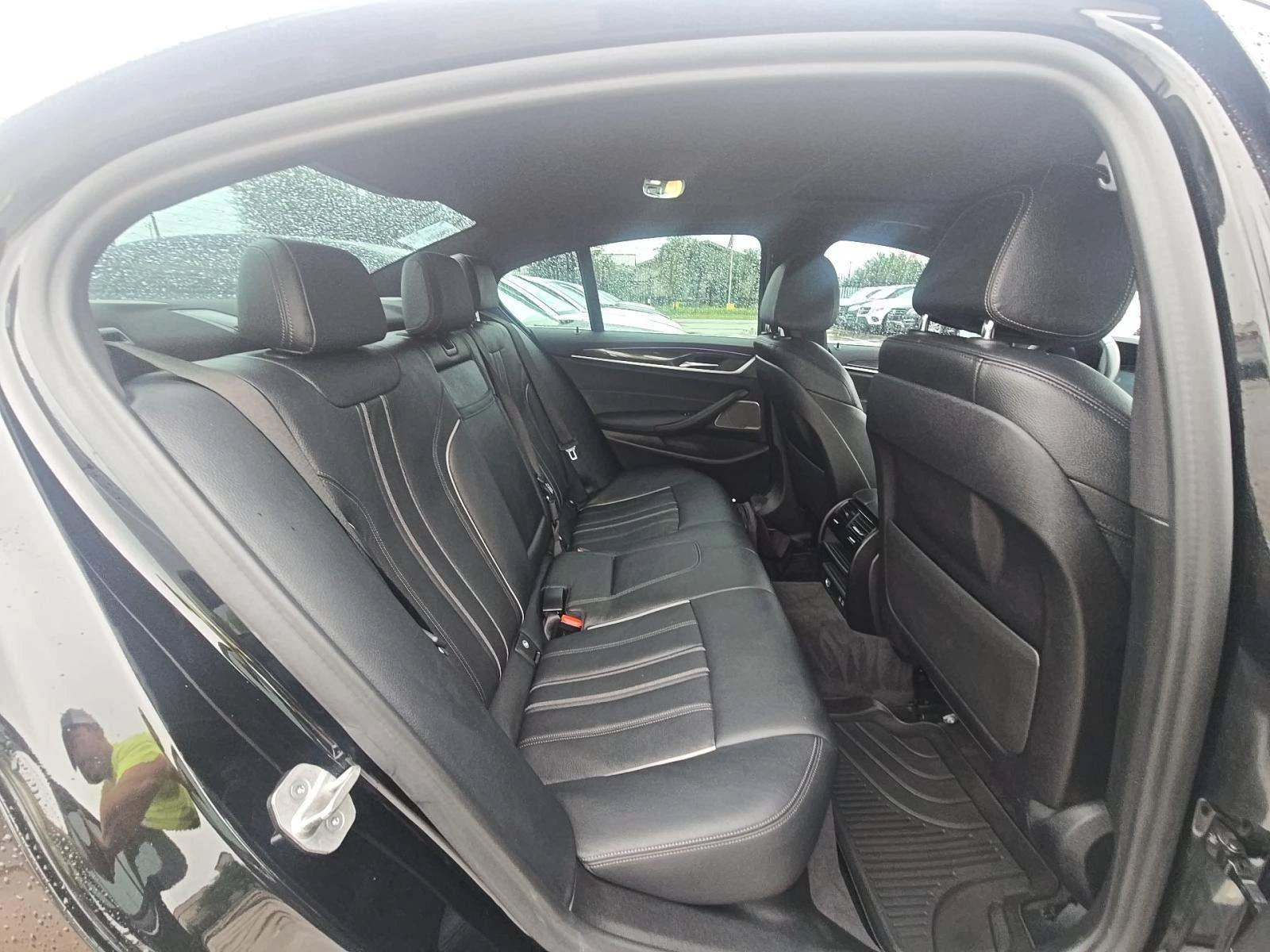 BMW 530 harman kardon* Head-Up* , снимка 9 - Автомобили и джипове - 54650639