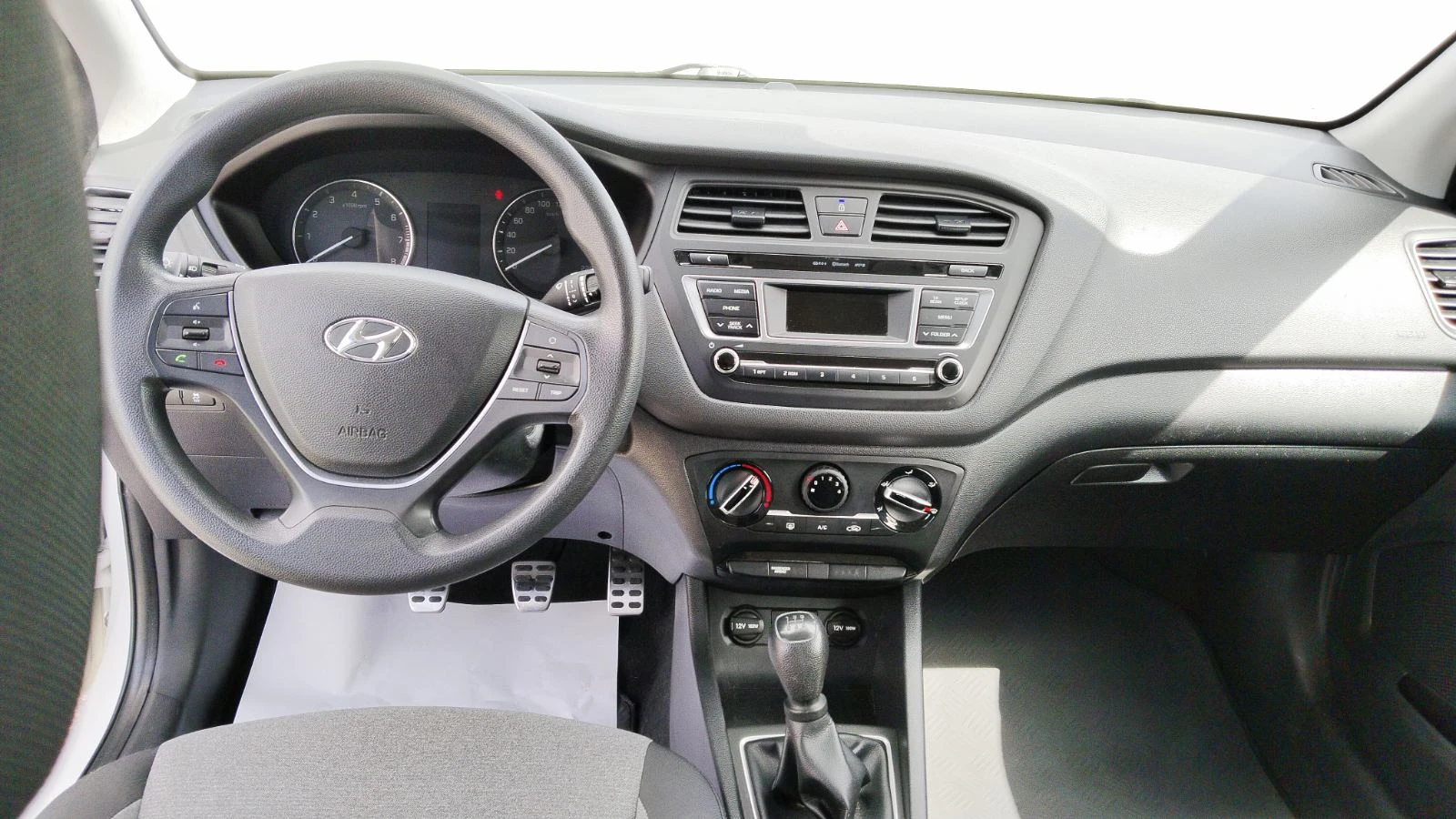 Hyundai I20 1.2 EURO 6 128467km. , снимка 8 - Автомобили и джипове - 54660625