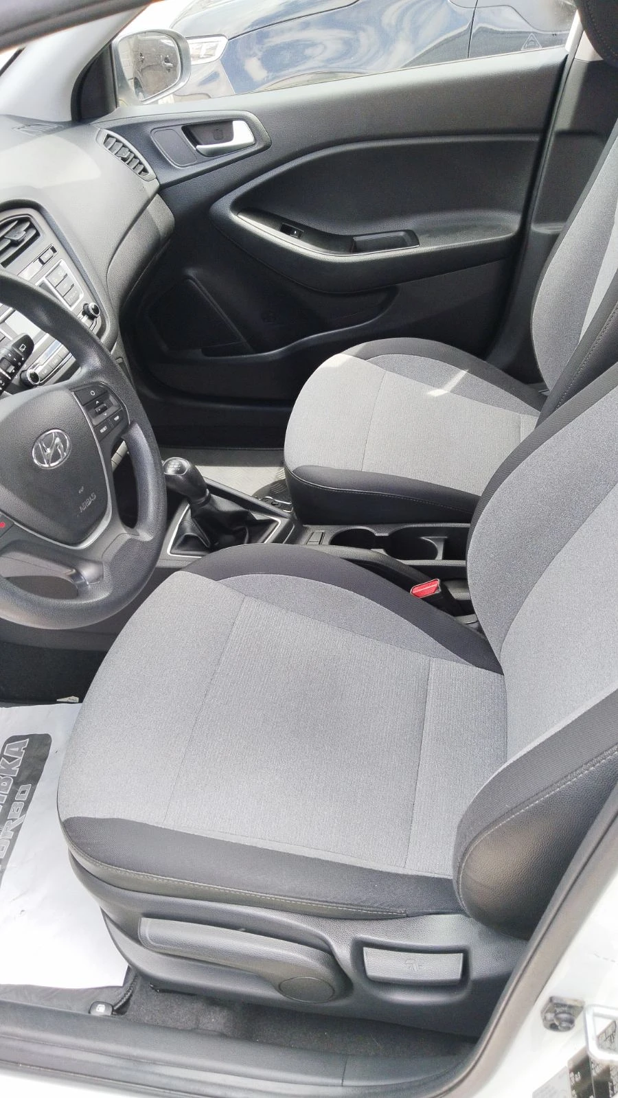 Hyundai I20 1.2 EURO 6 128467km. , снимка 5 - Автомобили и джипове - 54660625