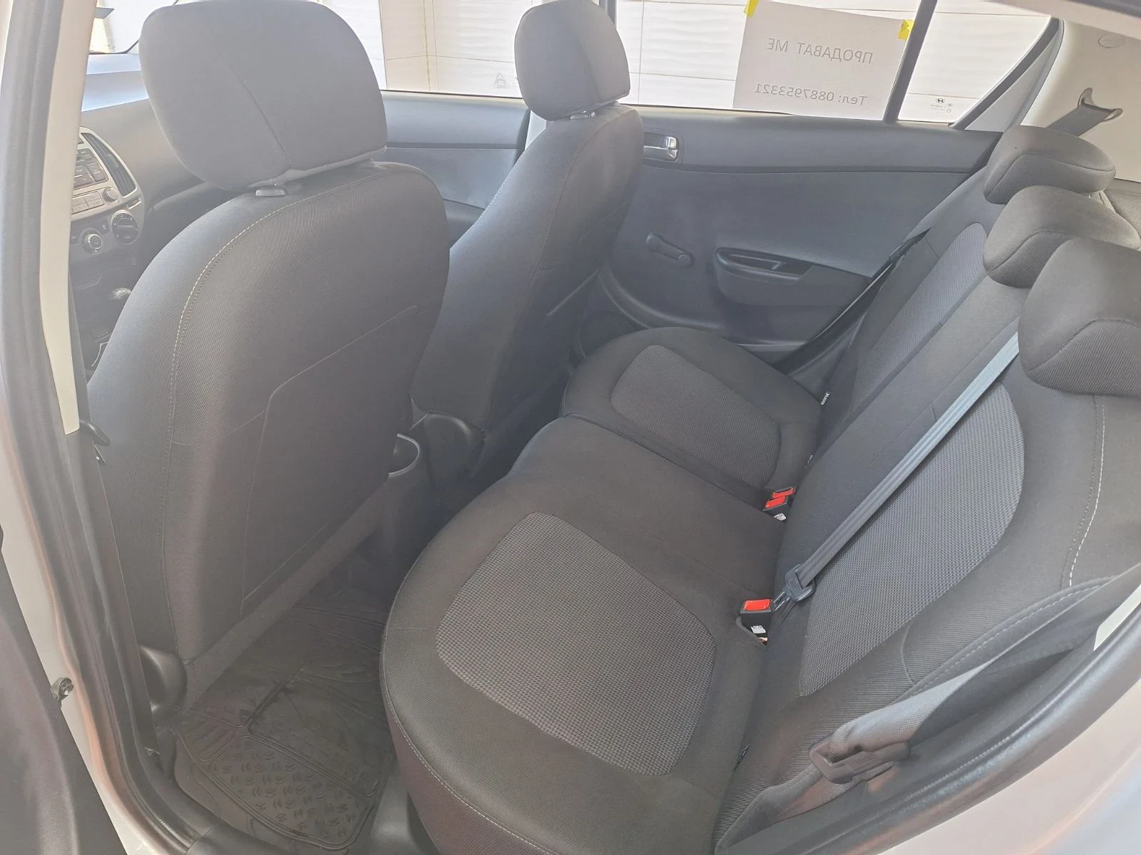 Hyundai I20, снимка 3 - Автомобили и джипове - 54713350