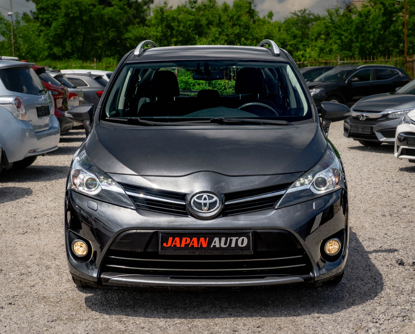 Toyota Verso 1.8 бензин 7 местна! ТОП! С ГАРАНЦИЯ! , снимка 2 - Автомобили и джипове - 54789109