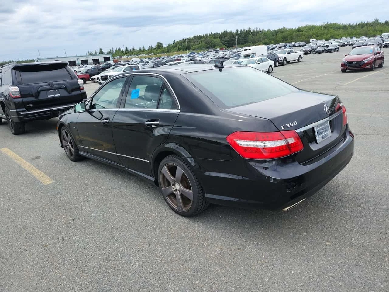 Mercedes-Benz E 350 АМГ ПАКЕТ/CARFAX/ПОДГРЕВ/ОБДУХ/ПАНО/ХАРМАН/ПАМЕТ, снимка 4 - Автомобили и джипове - 55065384