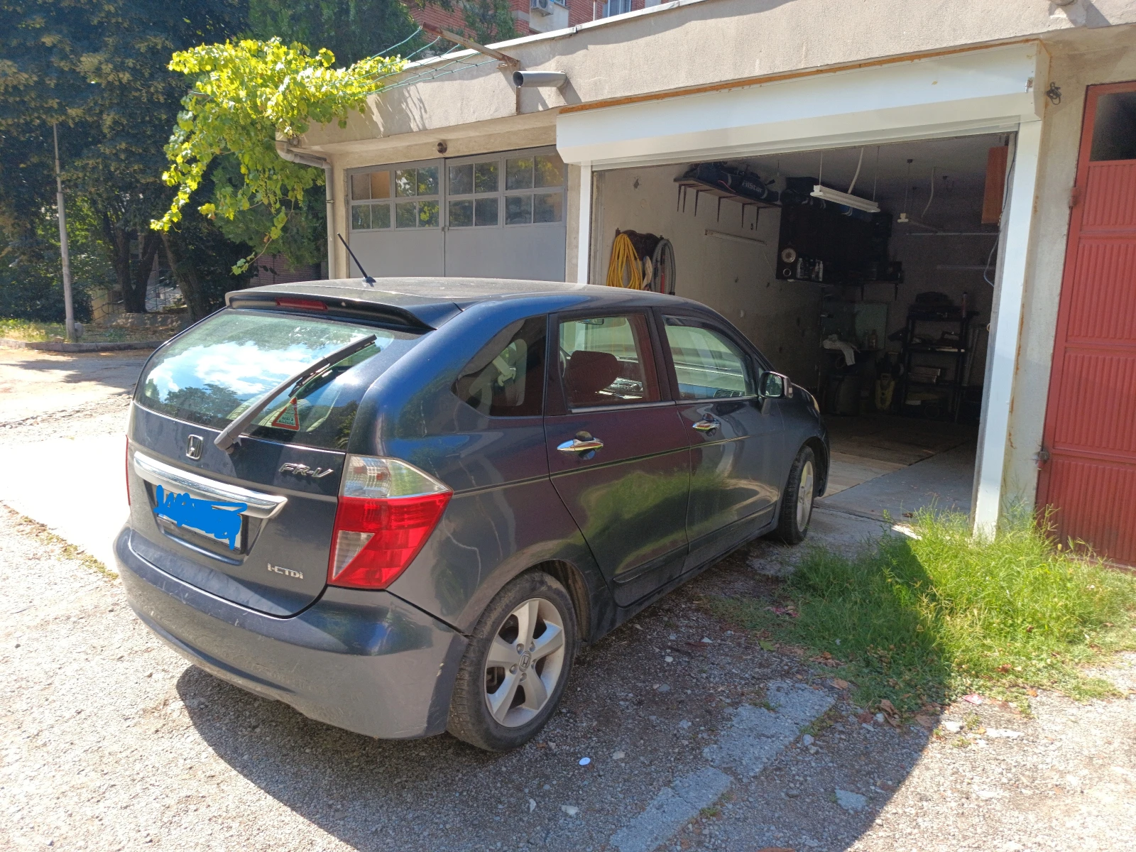 Honda Fr-v, снимка 6 - Автомобили и джипове - 55171200