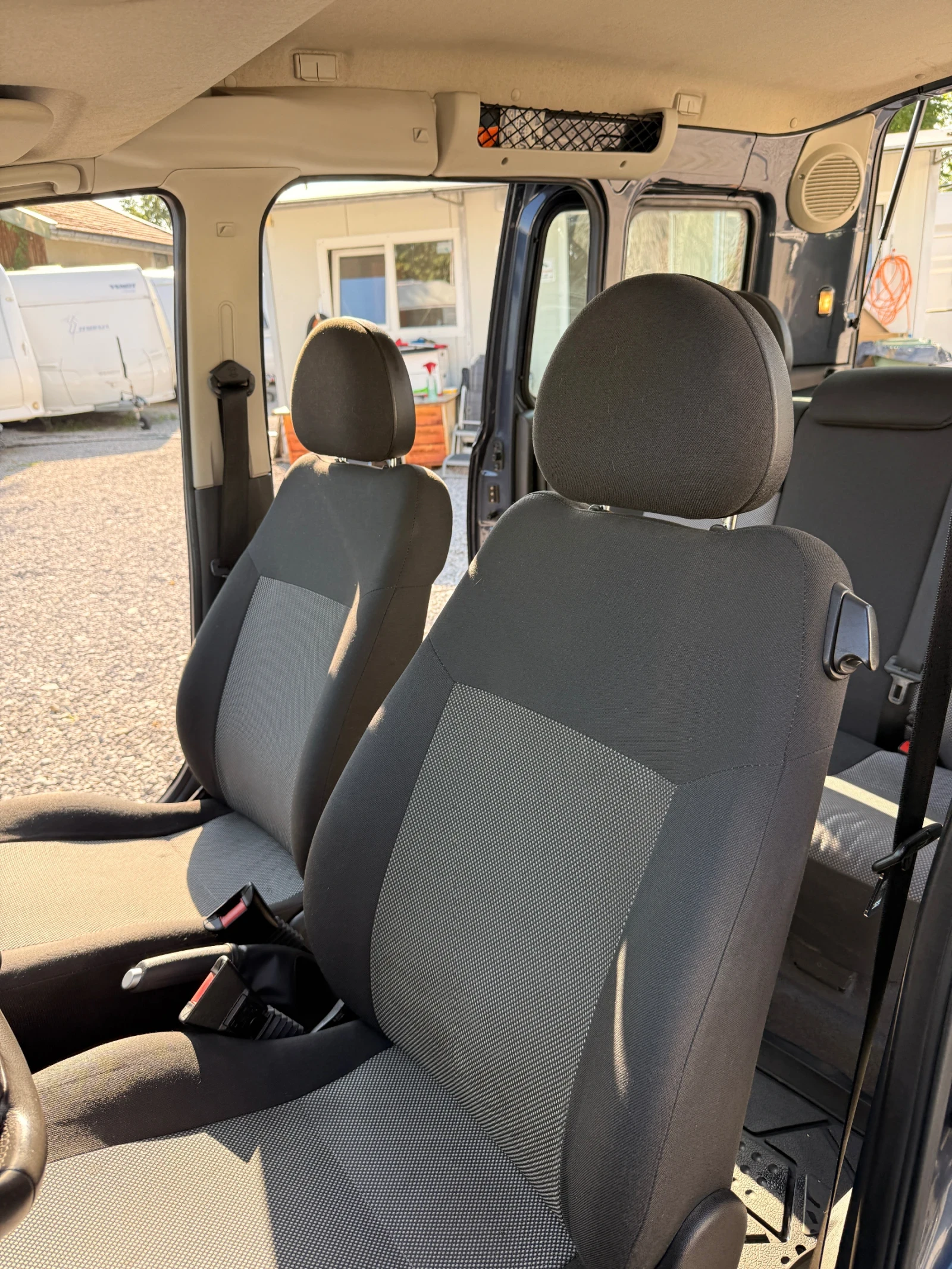 Opel Combo CDTI, снимка 14 - Автомобили и джипове - 55350861