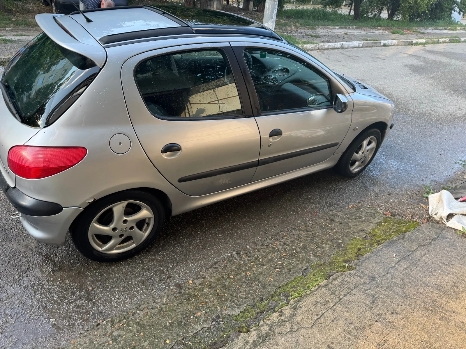 Peugeot 206 Чист дизел, снимка 5 - Автомобили и джипове - 55417107