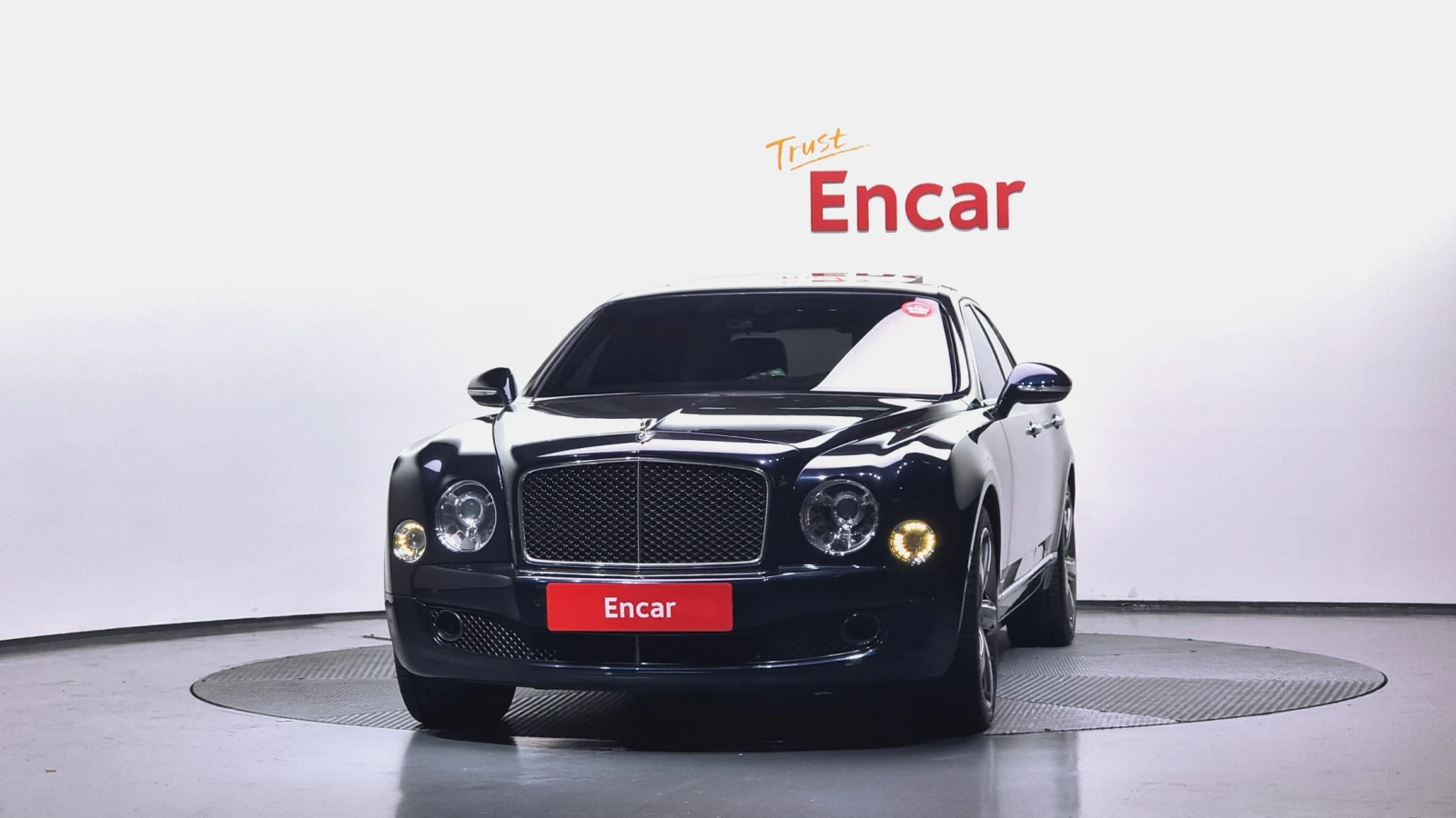 Bentley Mulsanne SOFT CLOSE* ЕЛ. БАГАЖНИК* МАСАЖ* ЛЮК* КРАЙНА ЦЕНА, снимка 3 - Автомобили и джипове - 55593673