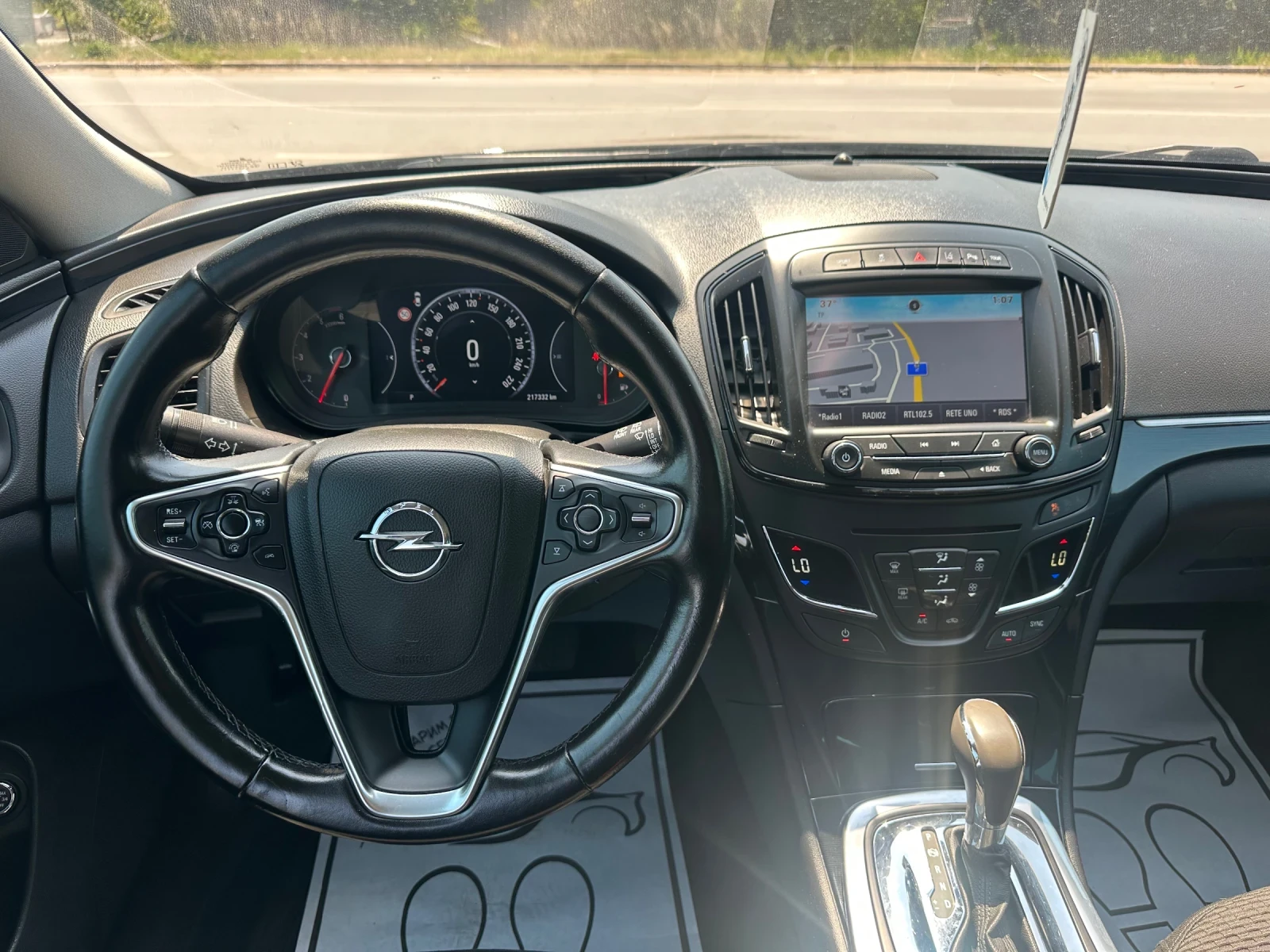Opel Insignia 2.0cdti, Autom, Led, Xenon, Navigation, Distronic!, снимка 10 - Автомобили и джипове - 55596361