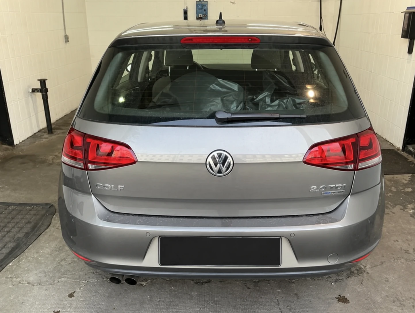 VW Golf 2.0TDI* СЕРВИЗНА КНИЖКА С ПЪЛНА ИСТОРИЯ VW, снимка 5 - Автомобили и джипове - 56096089