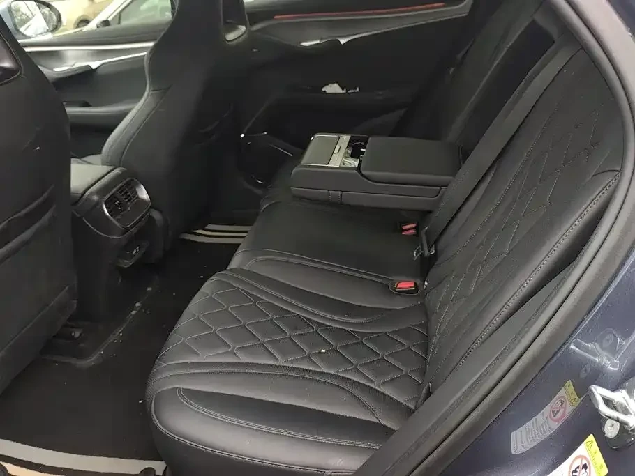 BYD Sealion 7, снимка 10 - Автомобили и джипове - 56600331