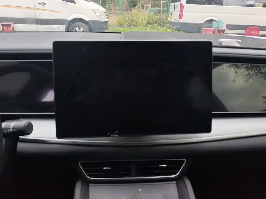 BYD Sealion 7, снимка 12 - Автомобили и джипове - 56600331