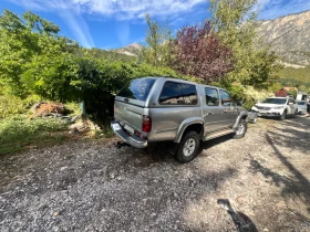 Toyota Hilux 2.5D 4D | Mobile.bg    6