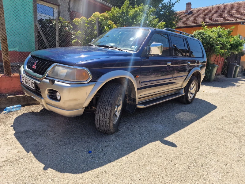 Mitsubishi Pajero sport GLS, снимка 10 - Автомобили и джипове - 46690776