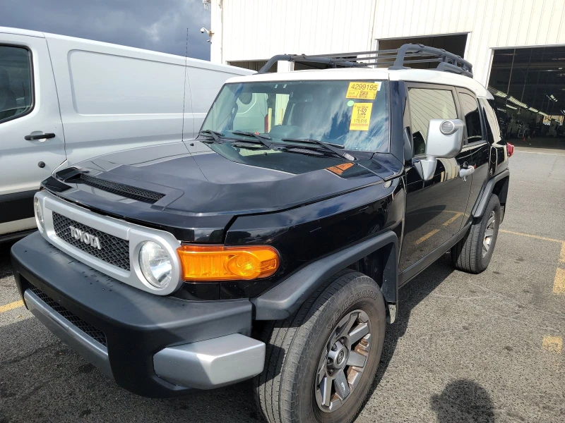 Toyota Fj cruiser 4x4 4.0 КРАЙНА ЦЕНА, снимка 1 - Автомобили и джипове - 47921816