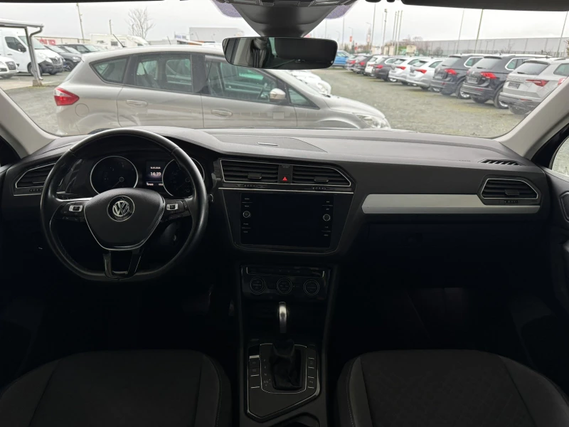 VW Tiguan 2.0TDI* 150ps* Distronic* НАВИ* КАМЕРА, снимка 11 - Автомобили и джипове - 53121680