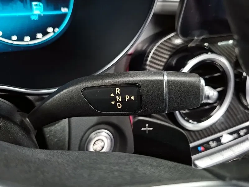 Mercedes-Benz GLC 220 D 4Matic Coupe, снимка 9 - Автомобили и джипове - 53826294