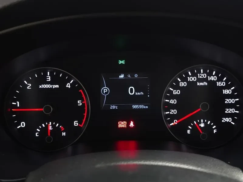 Kia Sportage 4Th Generation Diesel 2.0 2Wd Prestige, снимка 8 - Автомобили и джипове - 56016371