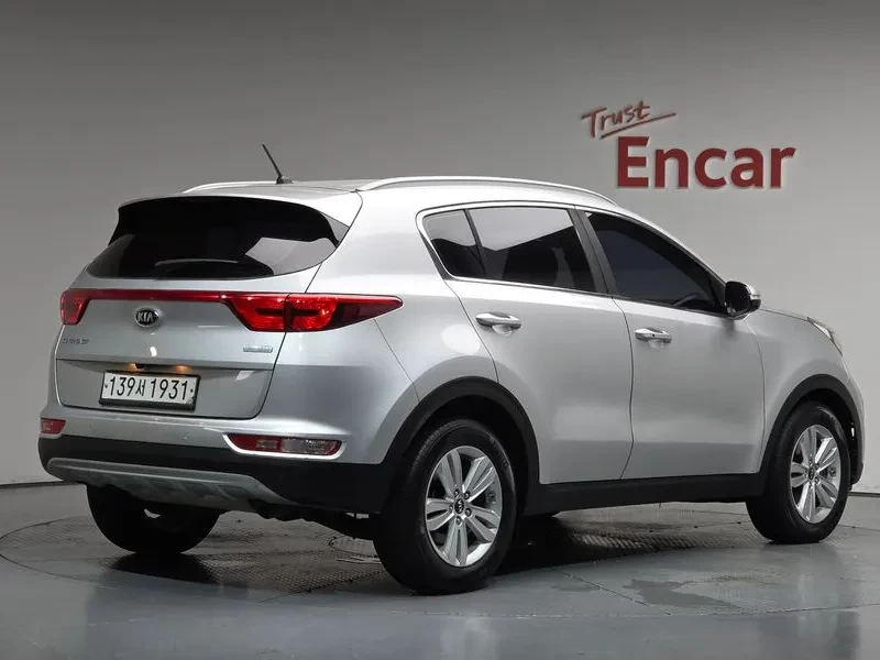 Kia Sportage 4Th Generation Diesel 2.0 2Wd Prestige, снимка 2 - Автомобили и джипове - 56016371