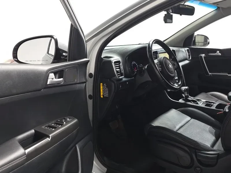 Kia Sportage 4Th Generation Diesel 2.0 2Wd Prestige, снимка 10 - Автомобили и джипове - 56016371