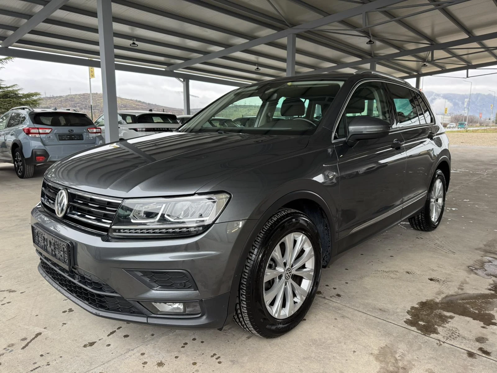 VW Tiguan 2.0TDI* 150ps* Distronic* НАВИ* КАМЕРА, снимка 1