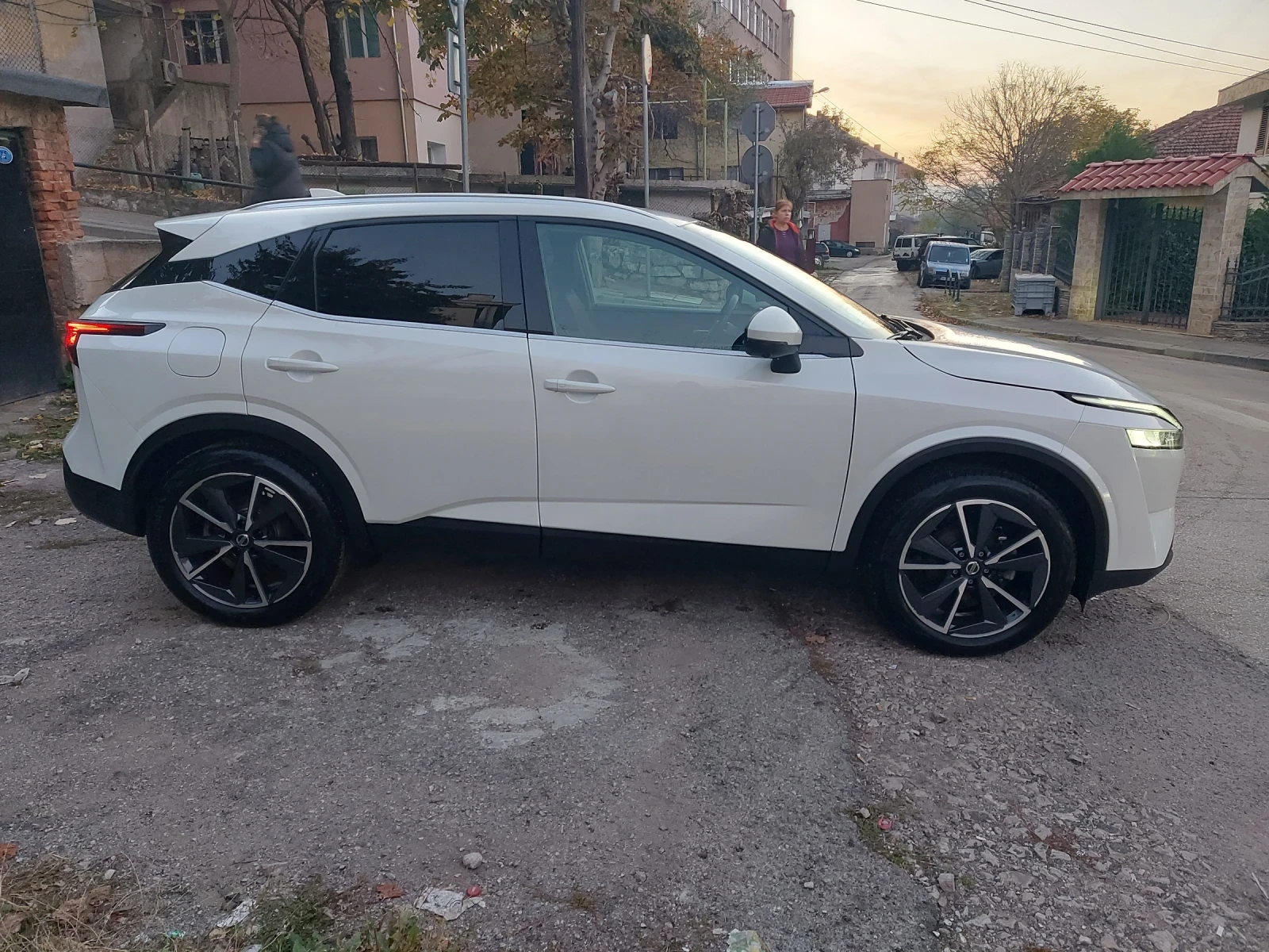 Nissan Qashqai Hybrid - изображение 4