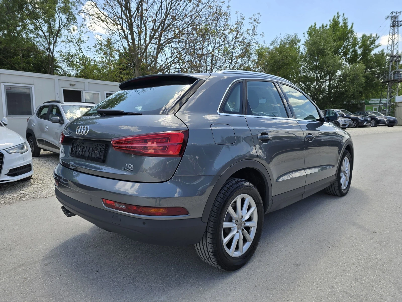 Audi Q3 2.0TDI 150к.с Quattro Топ състояние  - изображение 4