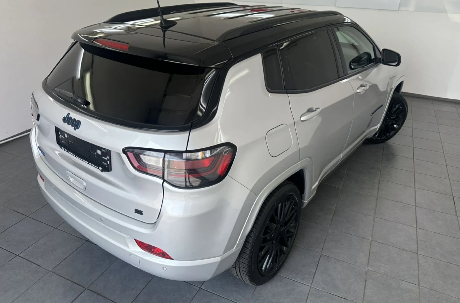Jeep Compass 1.3 GSE PHEV 4XE.KAMERA.NAVI.LED - изображение 4