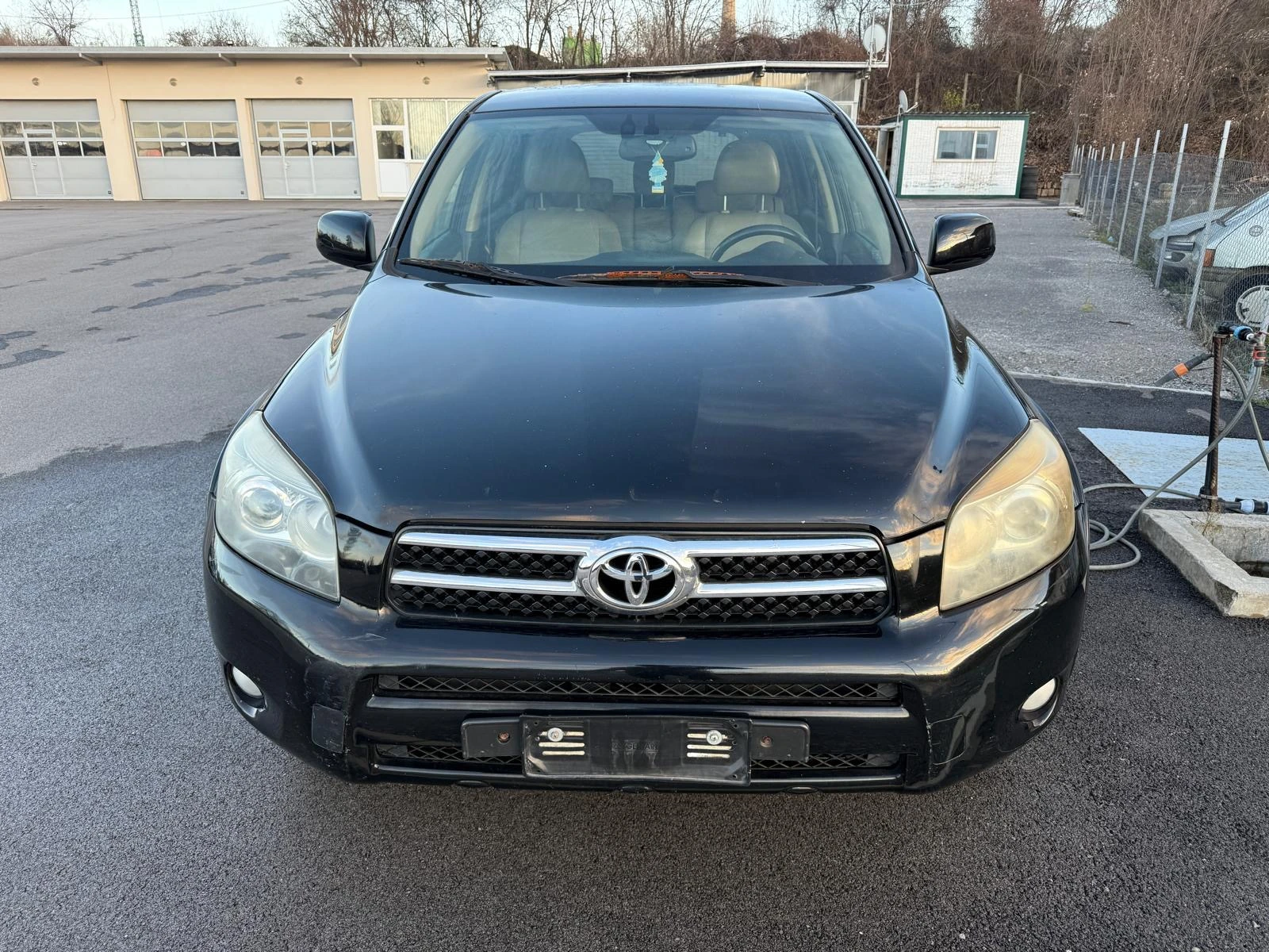 Toyota Rav4 2.2   | Mobile.bg   2