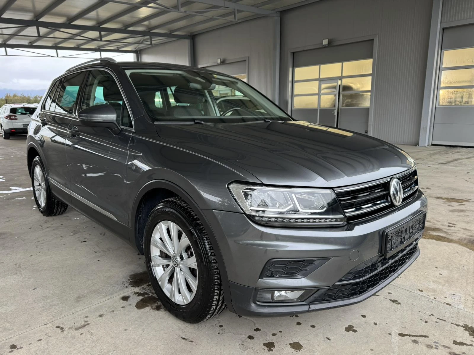VW Tiguan 2.0TDI* 150ps* Distronic* ����* ������ | Mobile.bg � ����������� 7