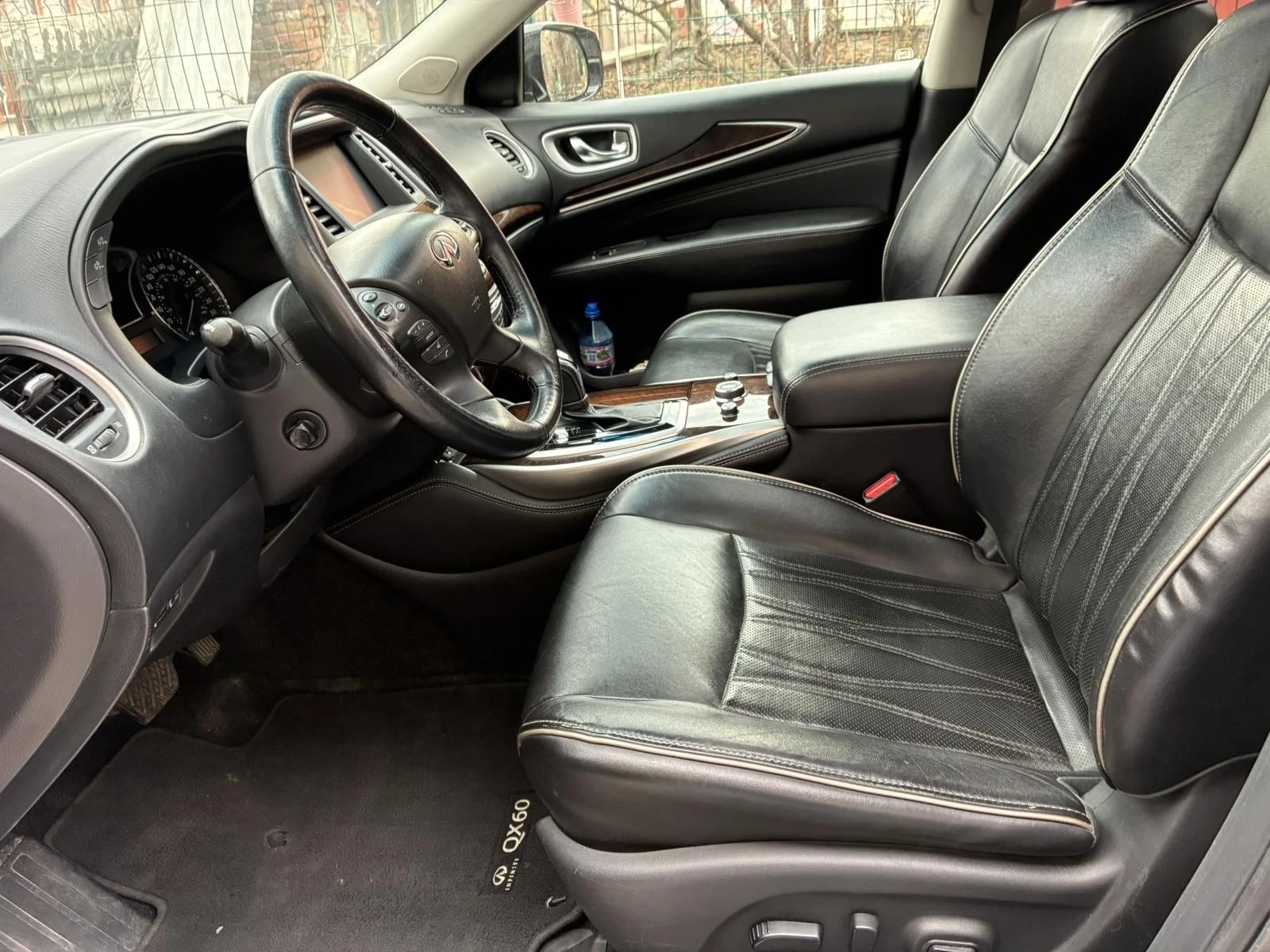 Infiniti QX60  AWD/ 7 местен/ камери 360 / Distronic, снимка 16 - Автомобили и джипове - 53699122