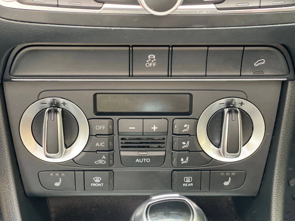 Audi Q3 QUATTRO* PROGRESIV* S-LINE* АвтоКредит(ЦЕНА ДО БГ), снимка 11 - Автомобили и джипове - 53714189