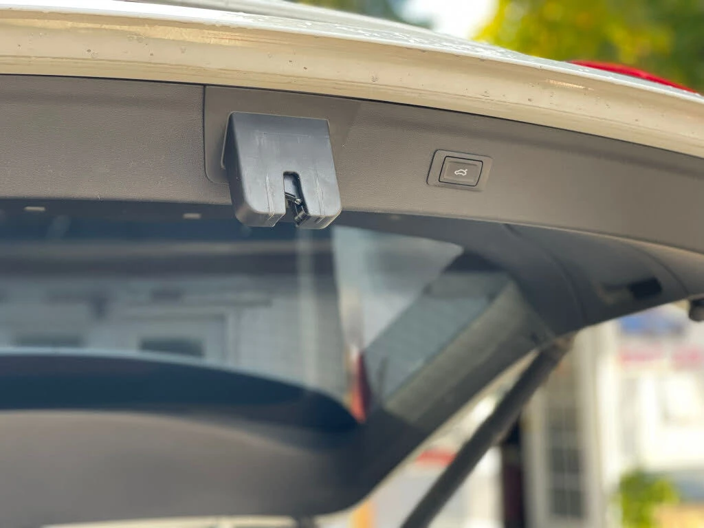 Audi Q3 QUATTRO* PROGRESIV* S-LINE* АвтоКредит(ЦЕНА ДО БГ), снимка 14 - Автомобили и джипове - 53714189