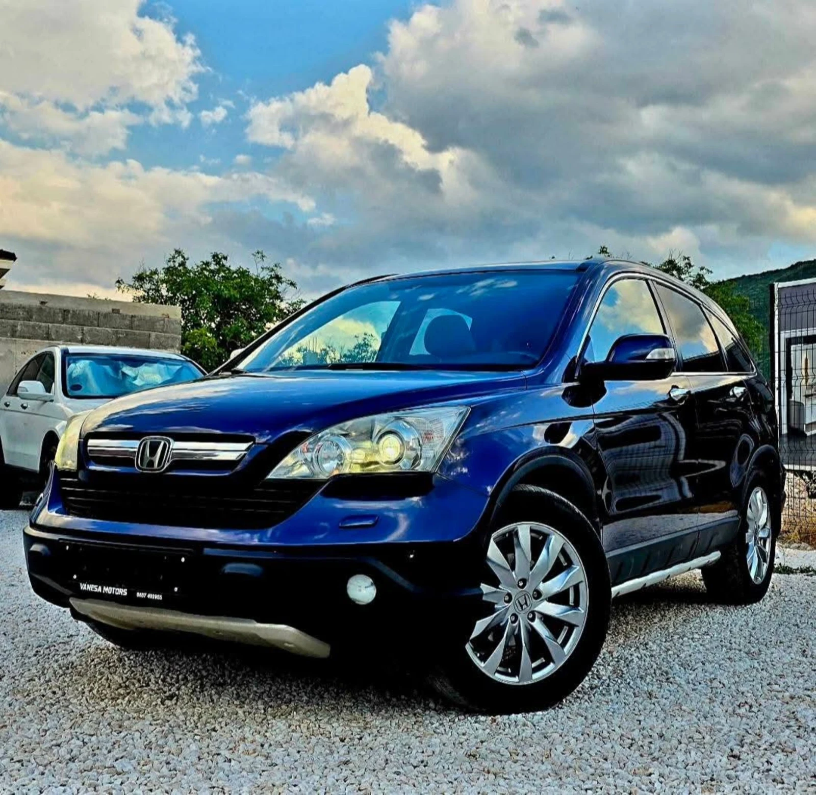 Honda Cr-v С-История Дистроник Нави/Камера /Панорама/Ксенон 