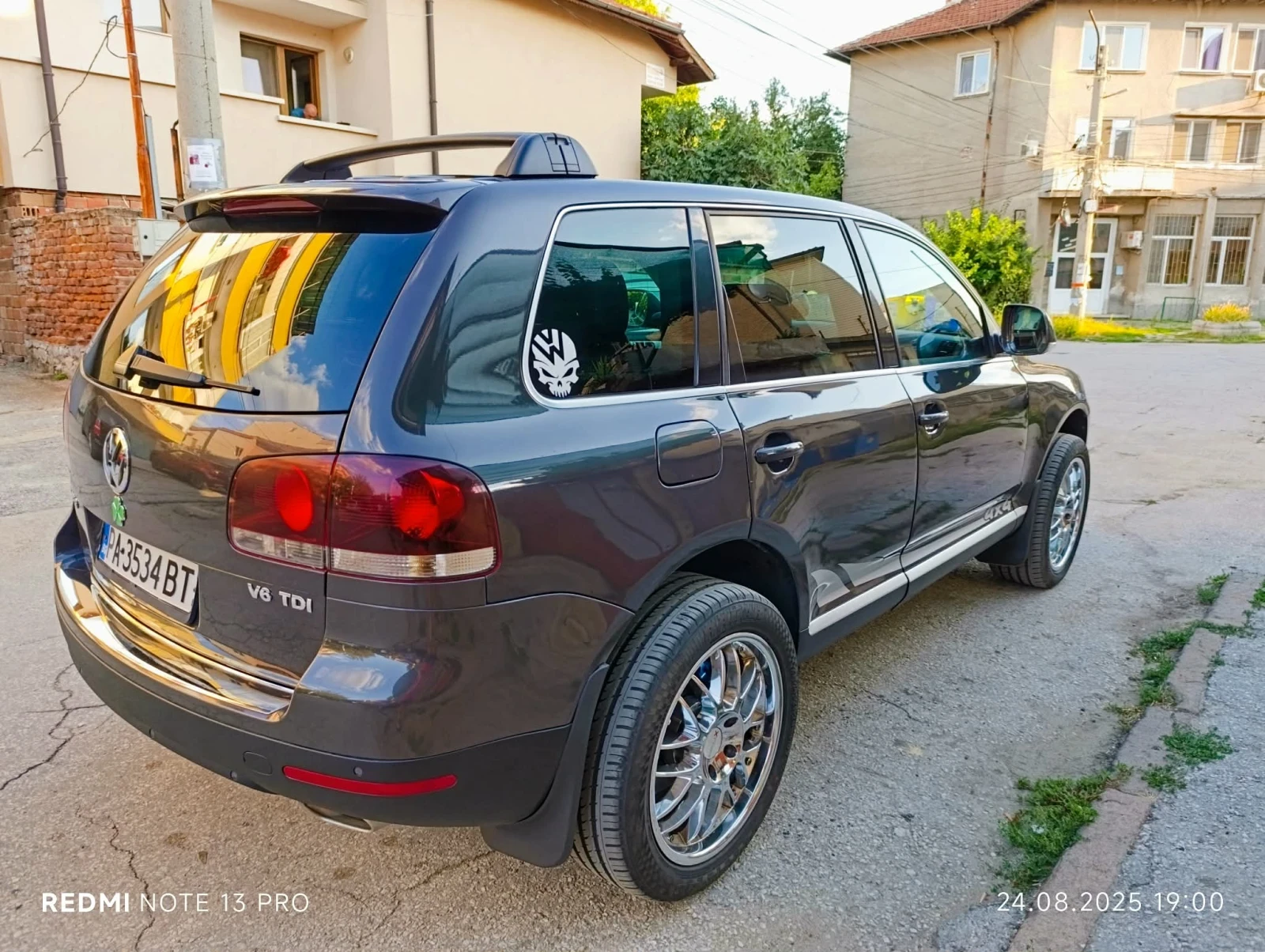 VW Touareg 3.0, снимка 14 - Автомобили и джипове - 55425211