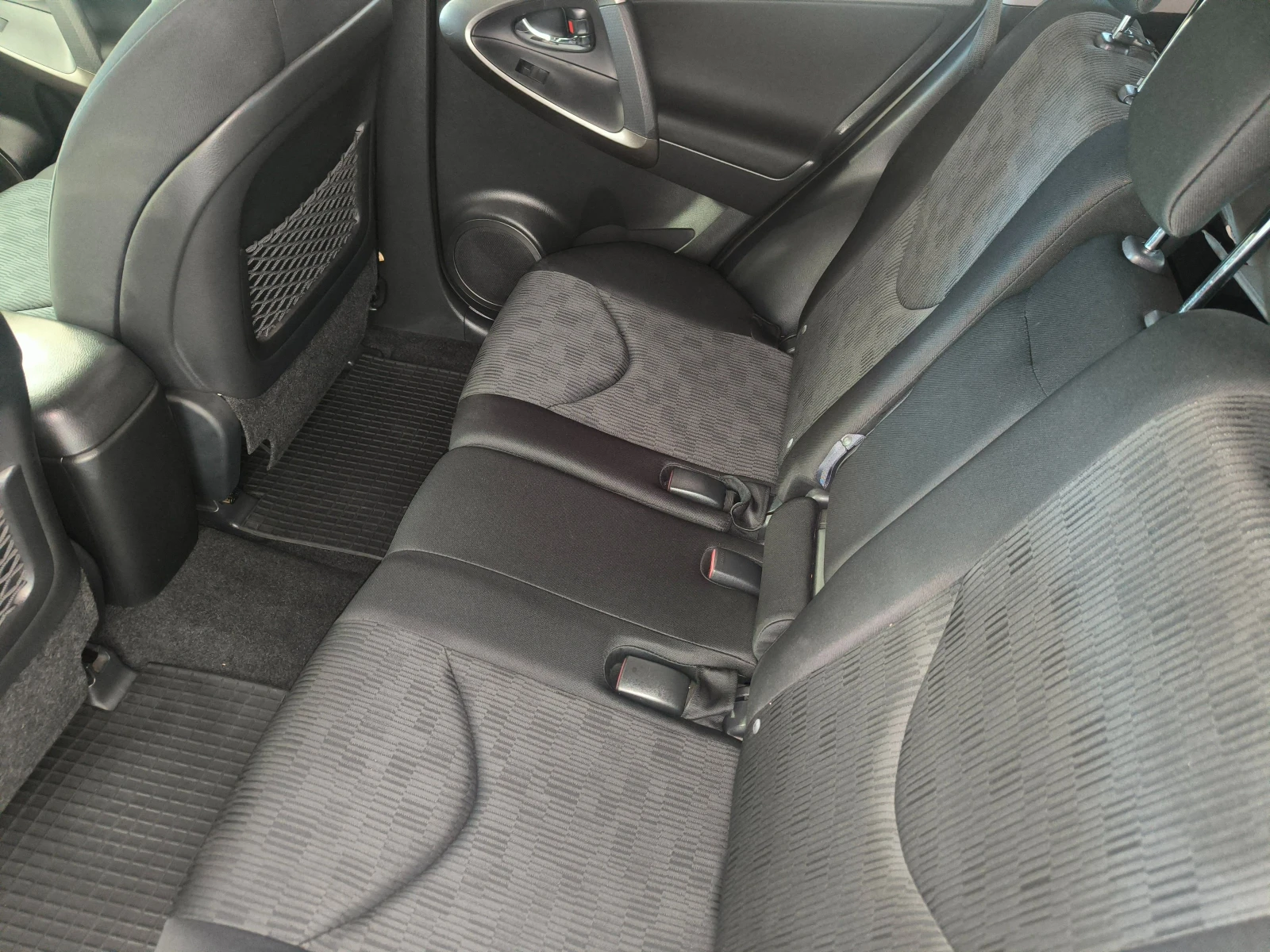 Toyota Rav4 2, 2D-4D, 150к.с.-4Х4-6скор.ЕВРО 5, БОРДО МЕТАЛИК, снимка 12 - Автомобили и джипове - 55491576