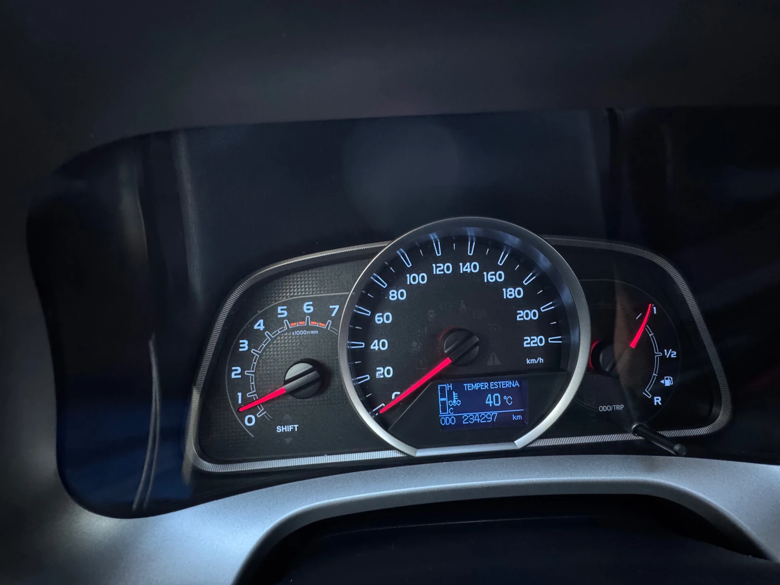Toyota Rav4 2.2 D-4D 150 к.с. AWD 4x4   ОБСЛУЖЕНА, снимка 12 - Автомобили и джипове - 55810023