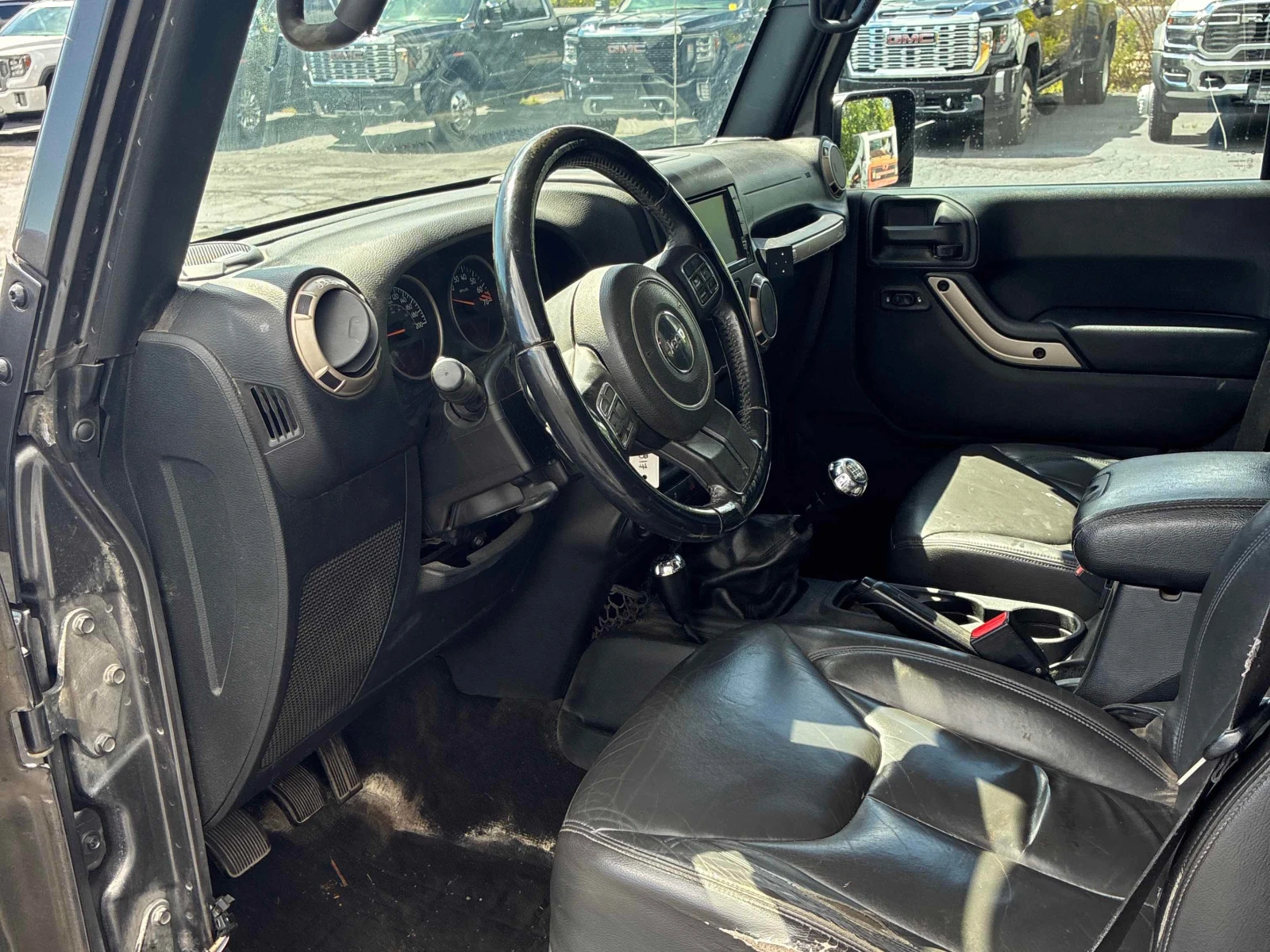 Jeep Wrangler * 75th Anniversary * АВТОКРЕДИТ БЕЗ ПЪРВОНАЧАЛНА* , снимка 5 - Автомобили и джипове - 56039248