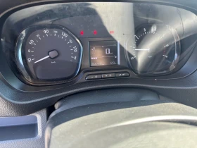     Opel Vivaro    6