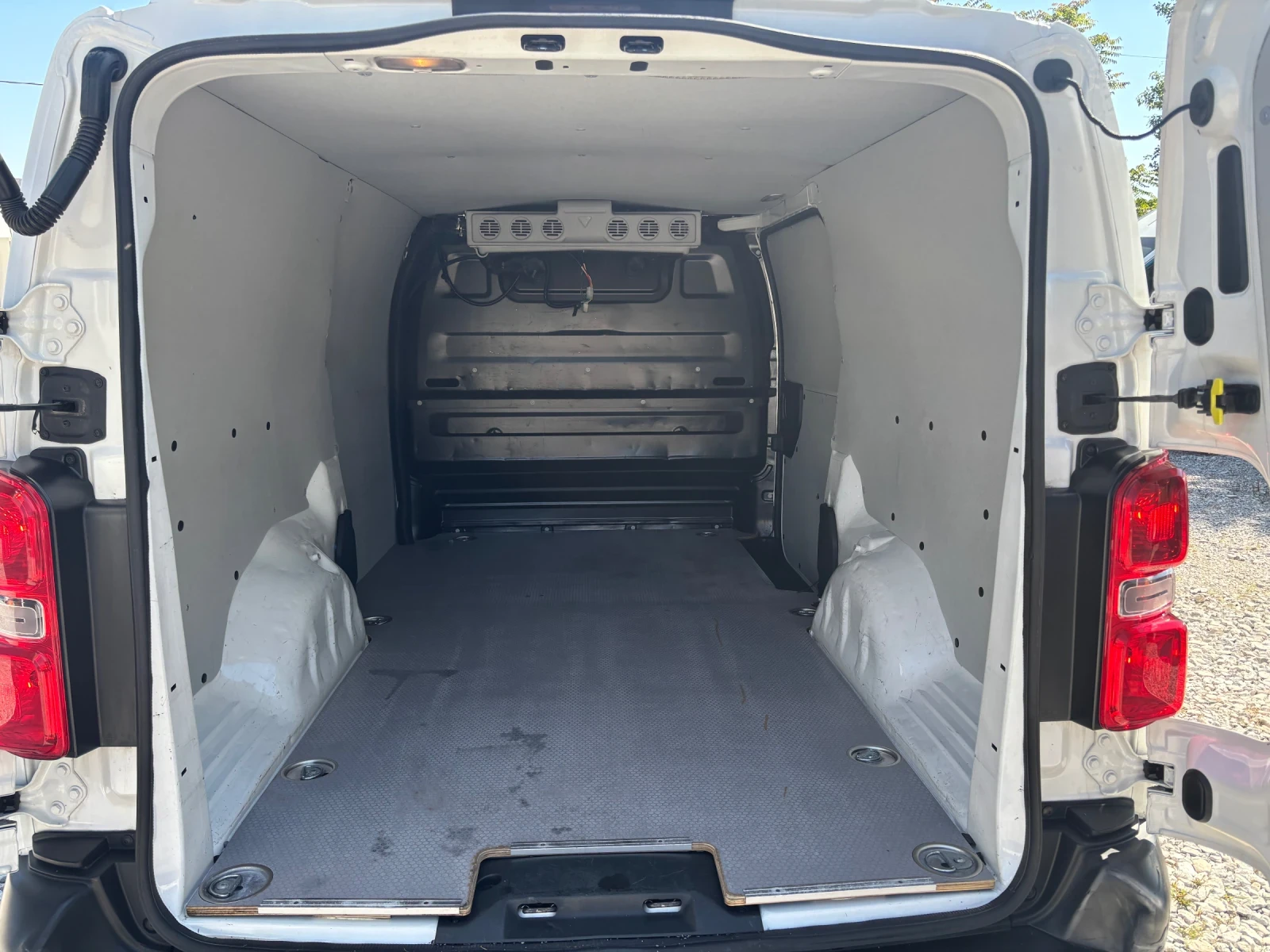 Opel Vivaro МАКСИ ХЛАДИЛНО ЕВРО 6 - изображение 8