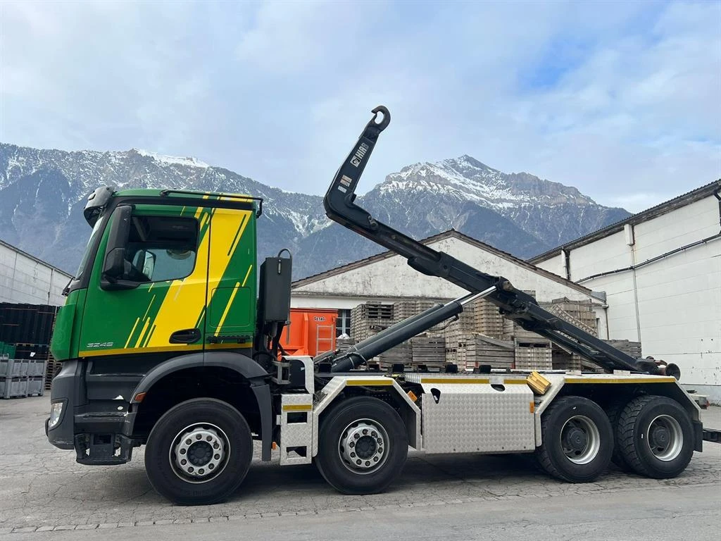 Mercedes-Benz Arocs 3248 - изображение 7