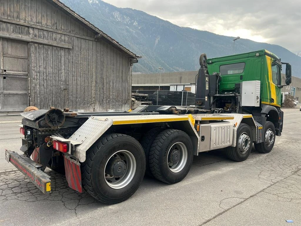 Mercedes-Benz Arocs 3248 - изображение 4