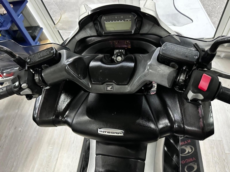 Honda Integra 700i ABS 03.2013г., снимка 3 - Мотоциклети и мототехника - 43658808
